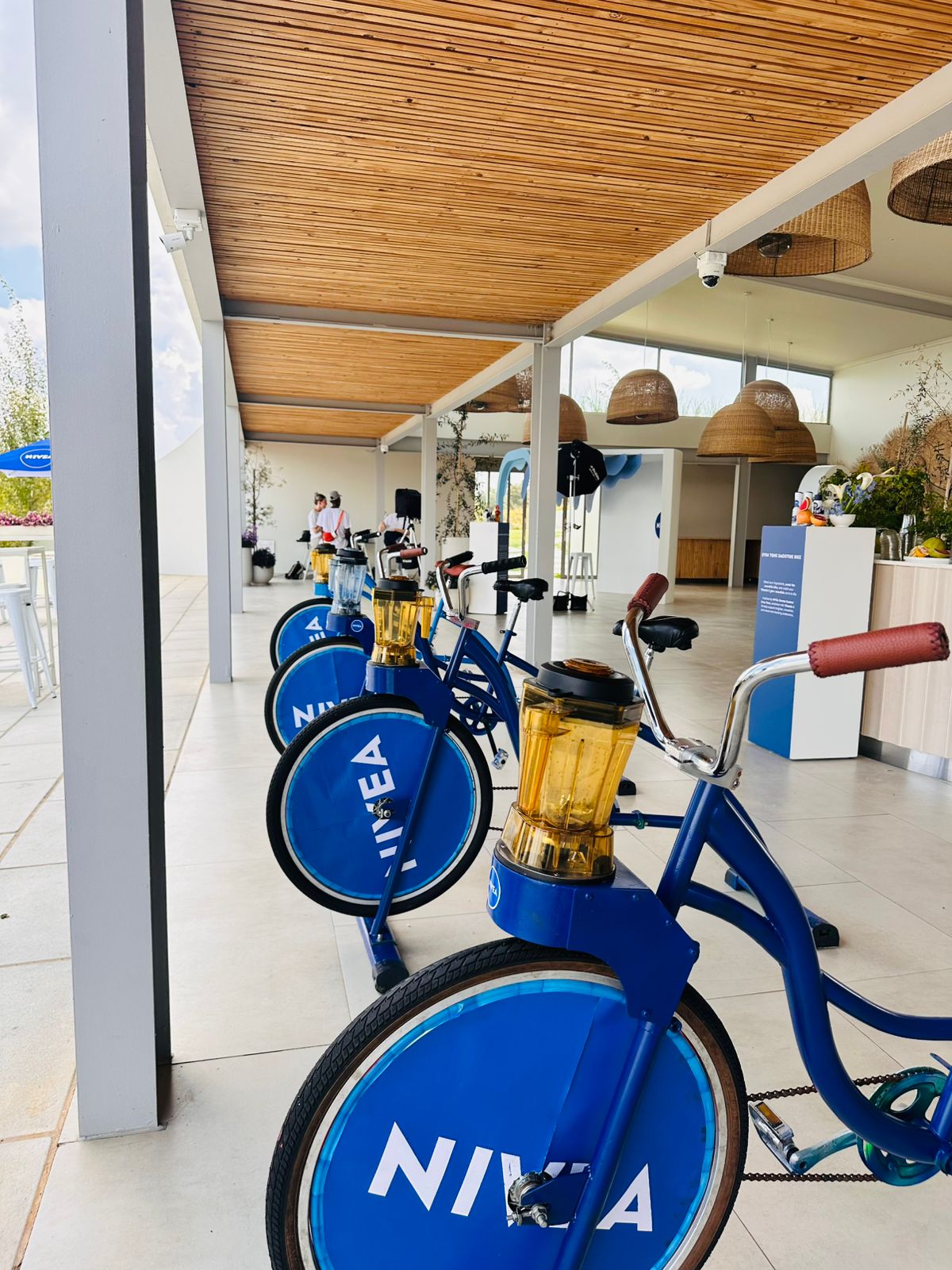 Smoothie bike at corporate wellness day 5